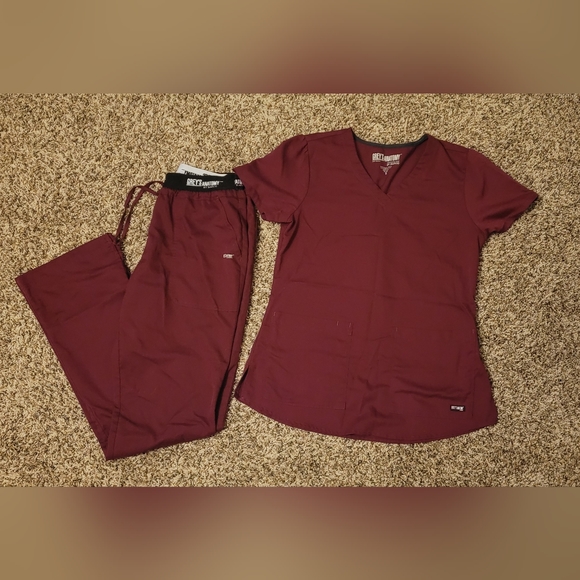 Grey's Anatomy Pants & Jumpsuits Greys Anatomy Scrub Set Poshmark